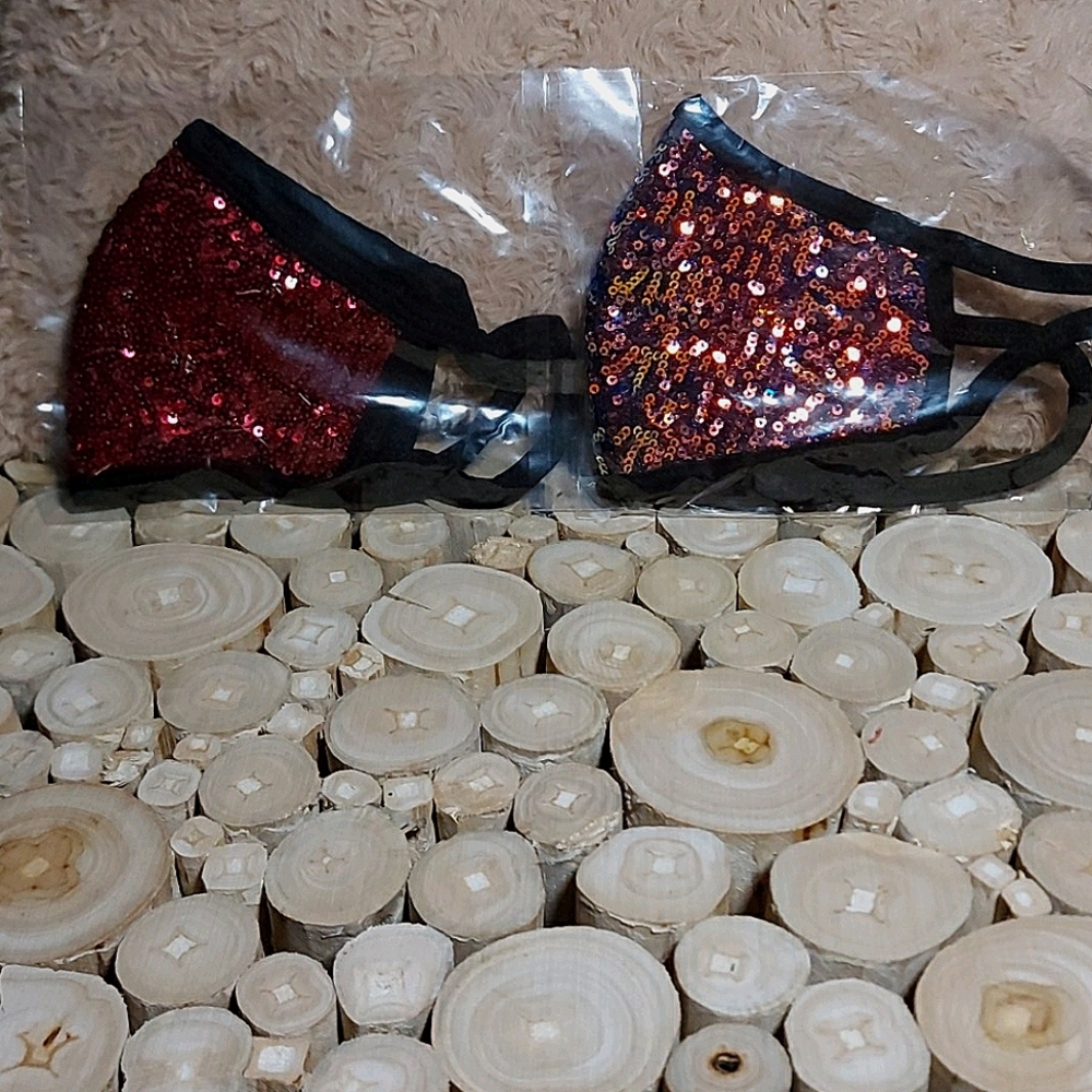 Mask - Picture 2 of 3